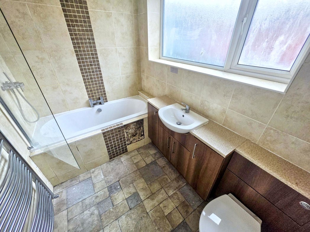 Property image 7 of 13