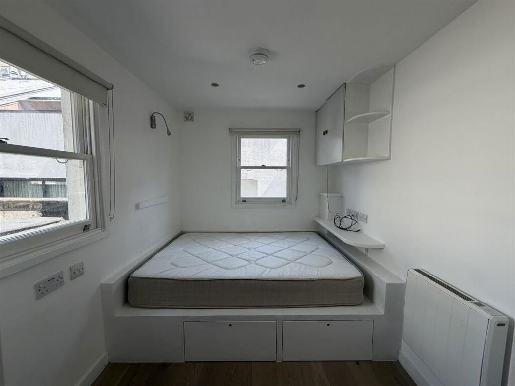 Property image 5 of 5