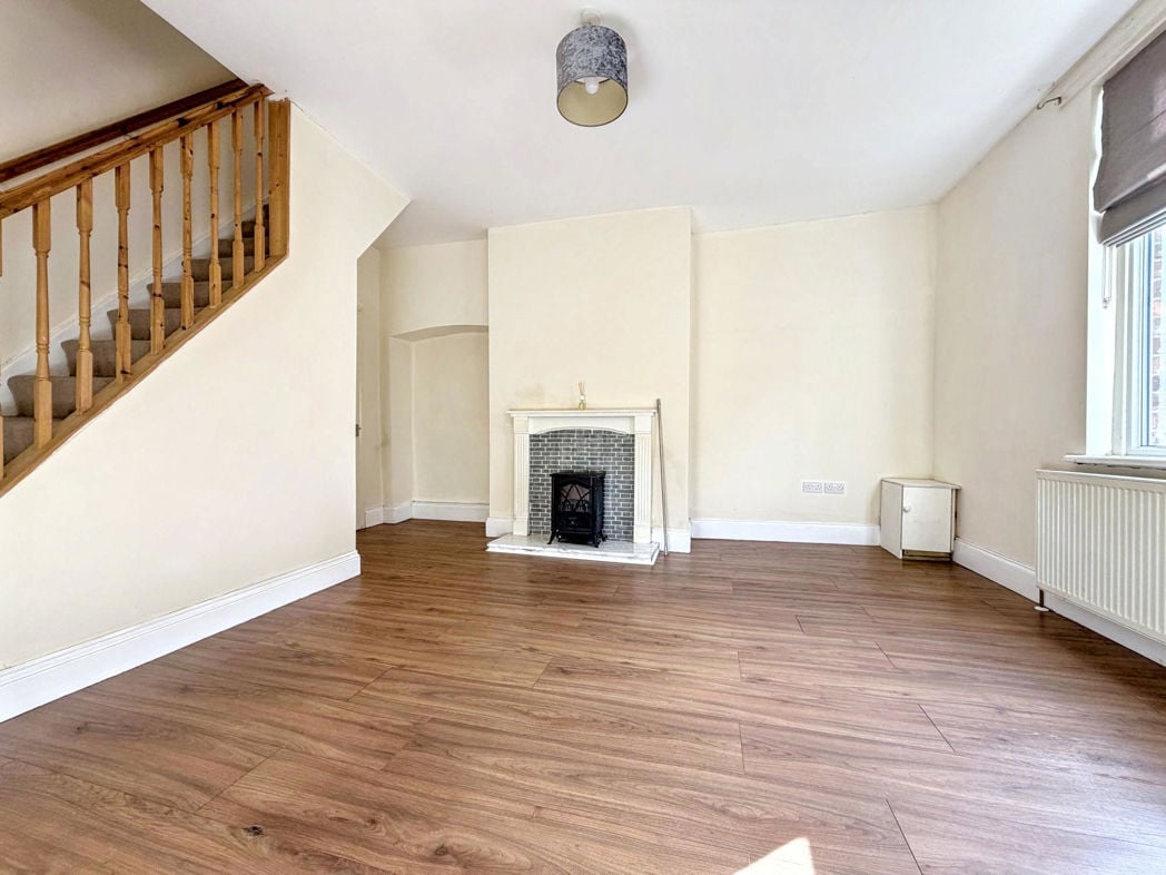 Property image 2 of 10