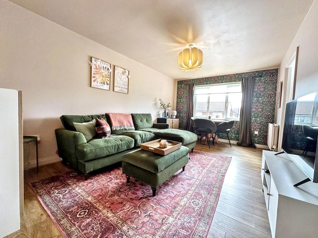 Property image 2 of 15