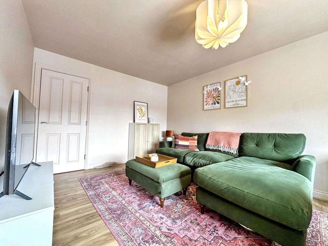 Property image 3 of 15
