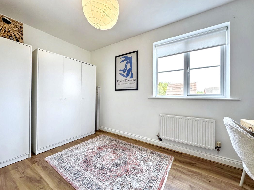 Property image 11 of 15