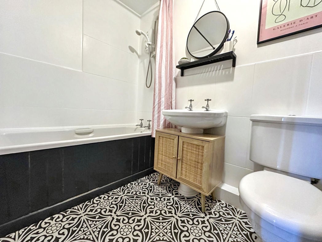 Property image 12 of 15