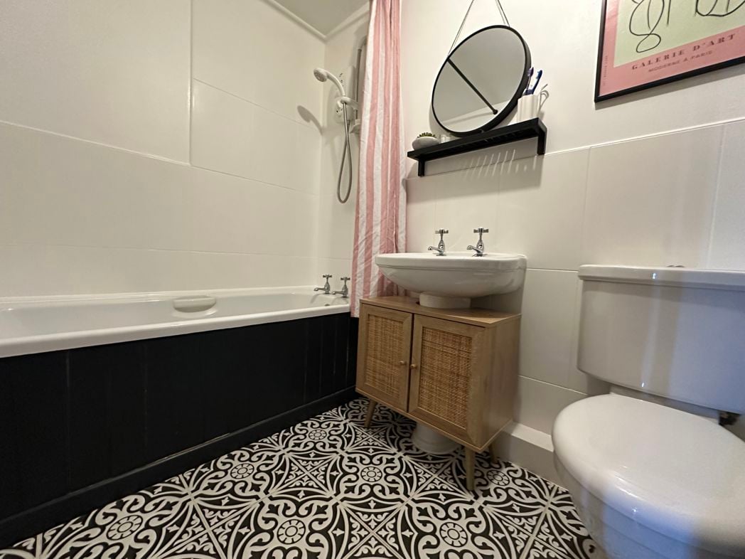 Property image 12 of 15