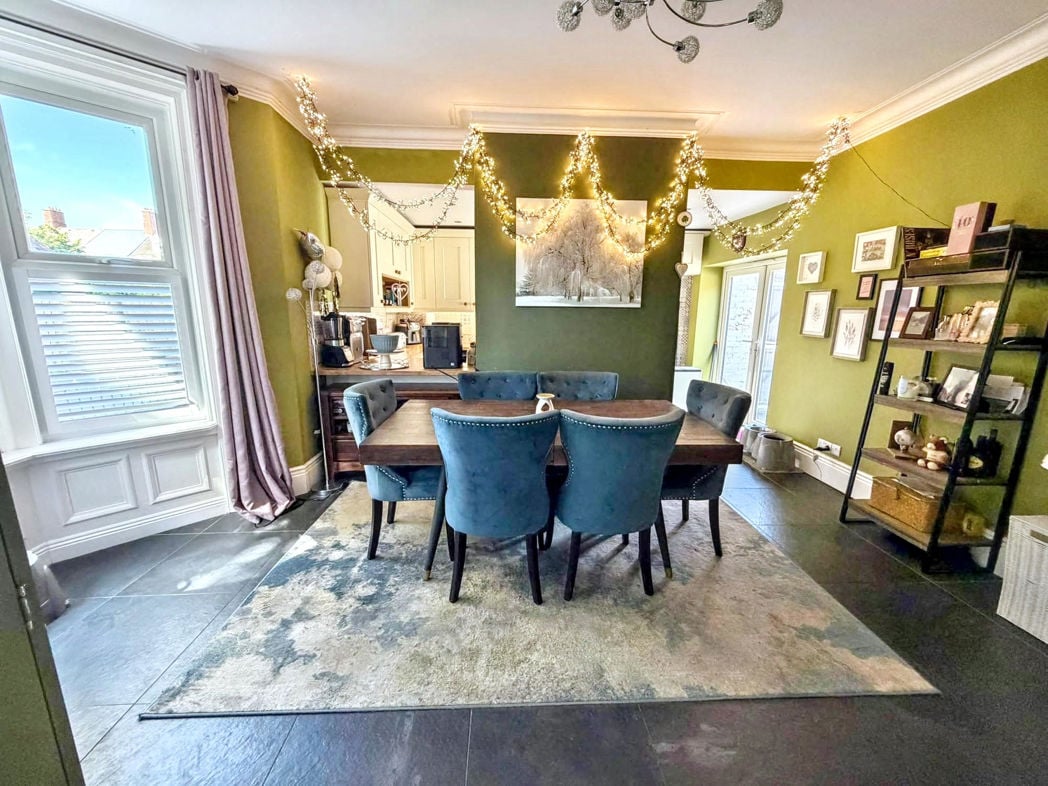 Dining Additional Photograph