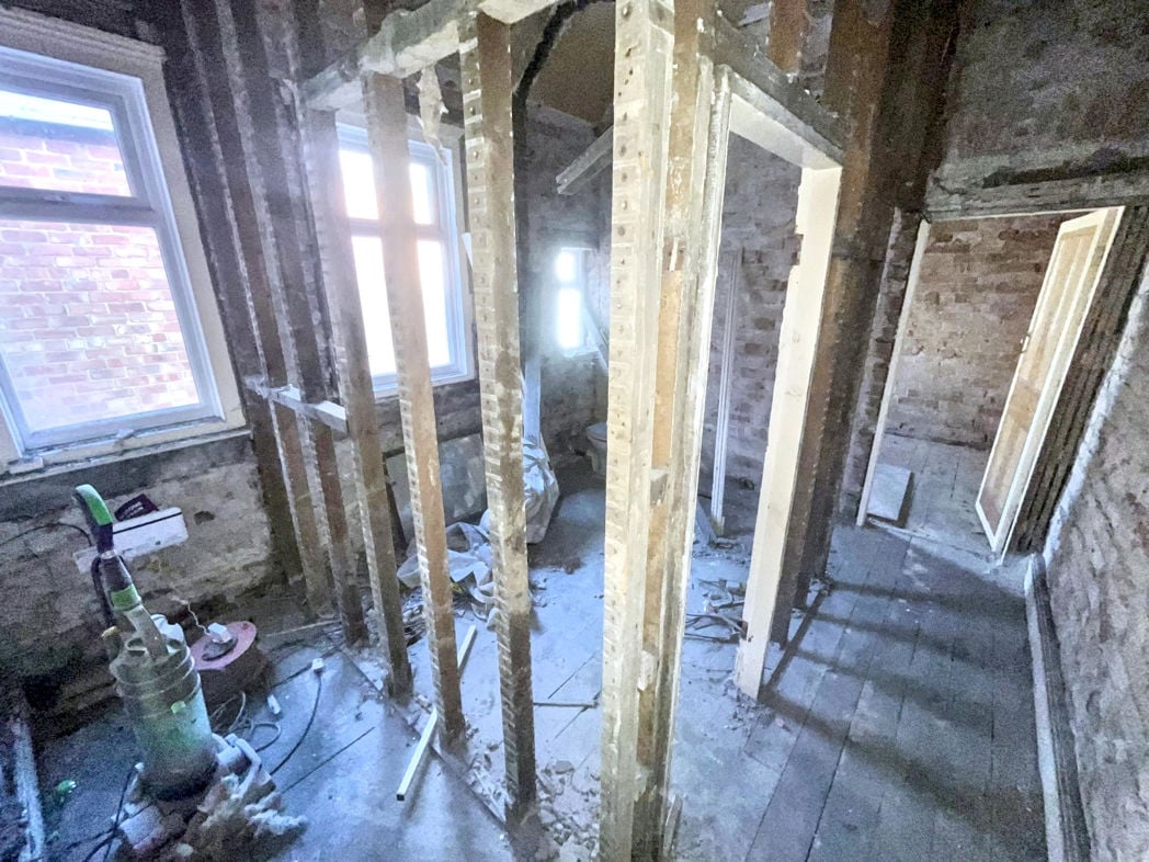 Property image 15 of 17