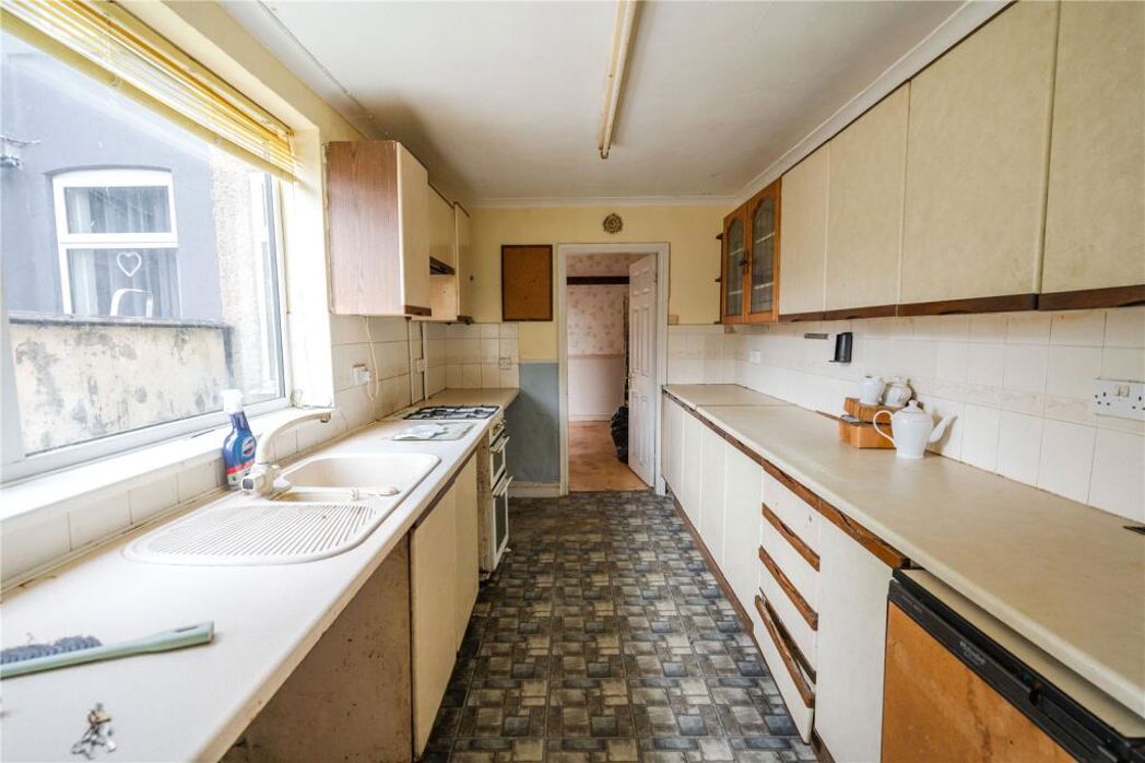 Property image 5 of 16