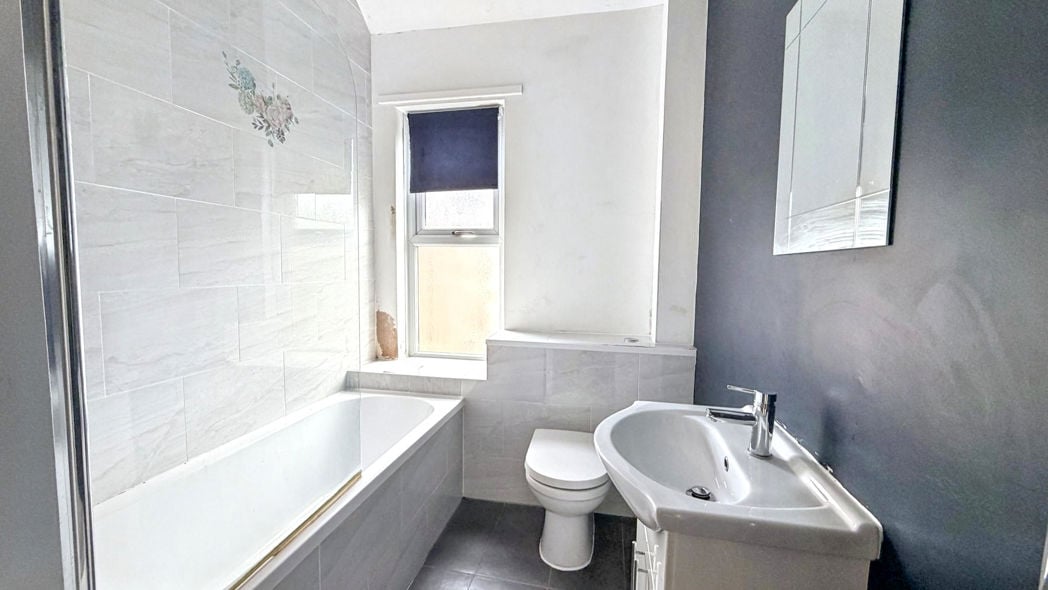 Property image 4 of 6