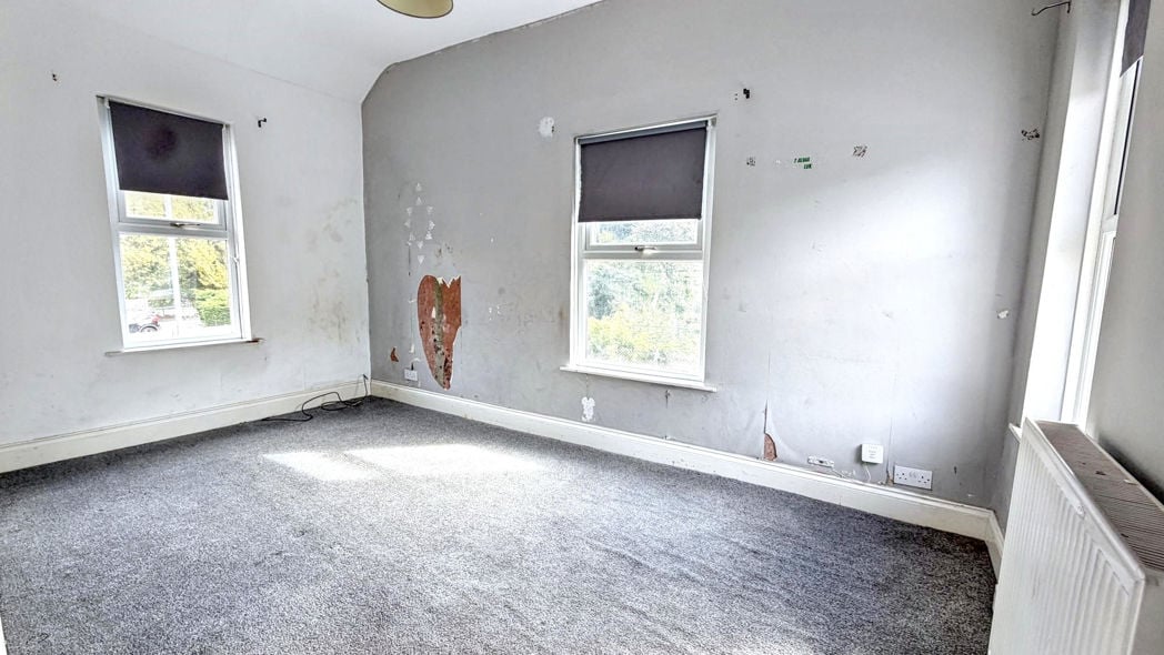 Property image 3 of 6
