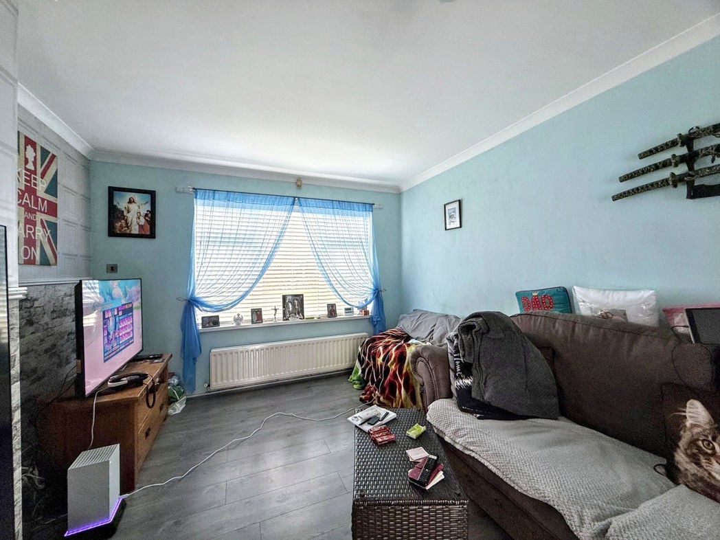 Property image 5 of 15