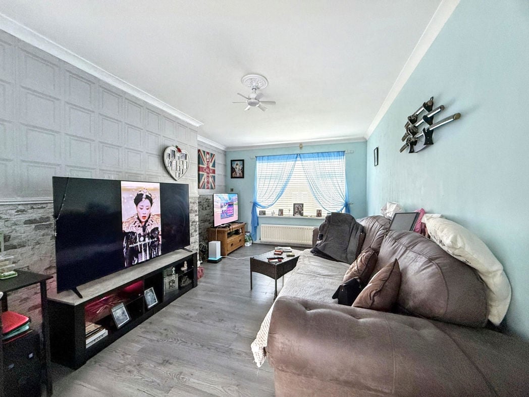 Property image 6 of 15