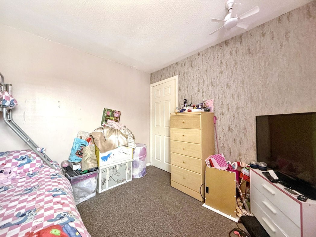 Property image 12 of 15