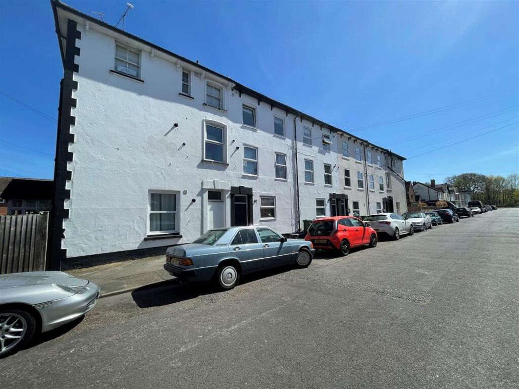 Property image 1 of 8