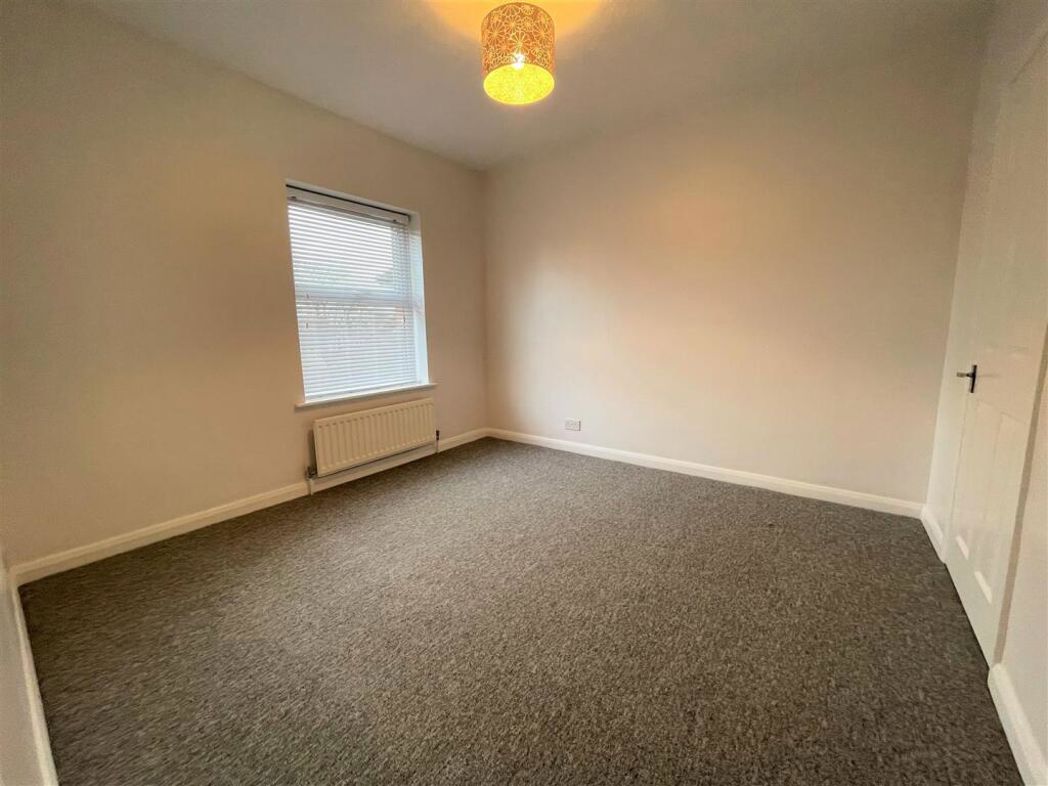Property image 4 of 8