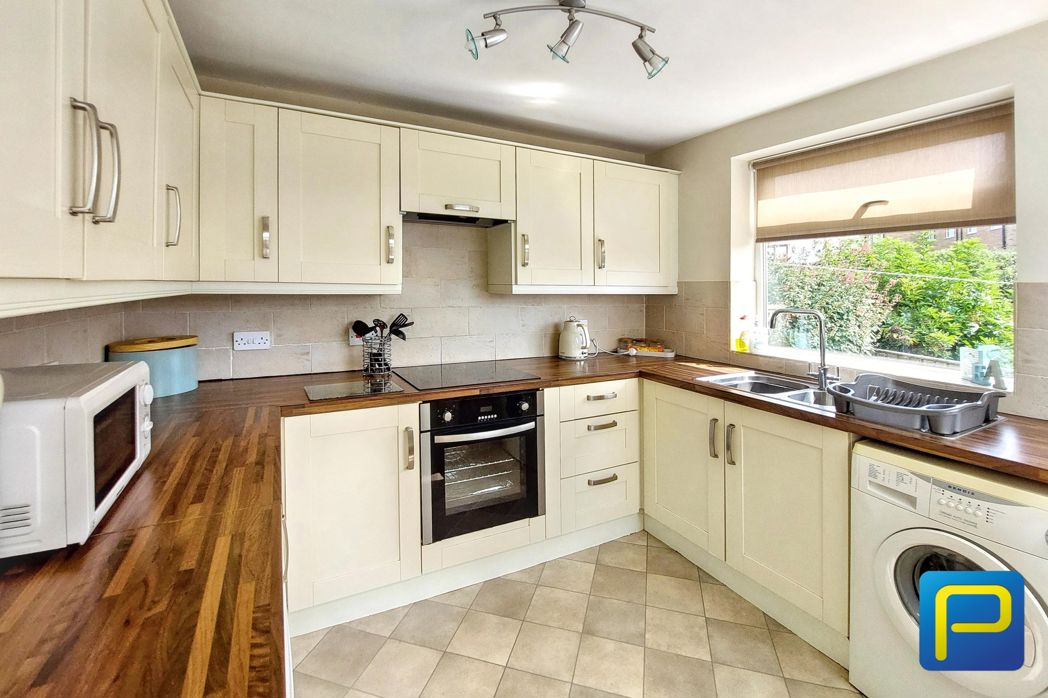 Property image 9 of 26