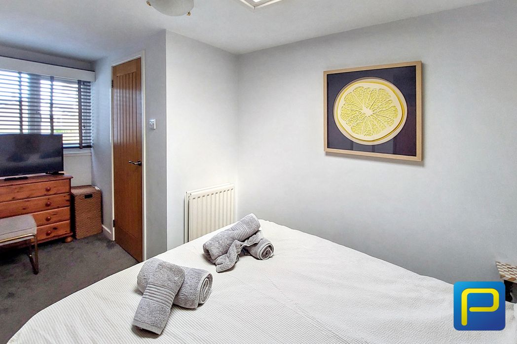 Property image 14 of 26