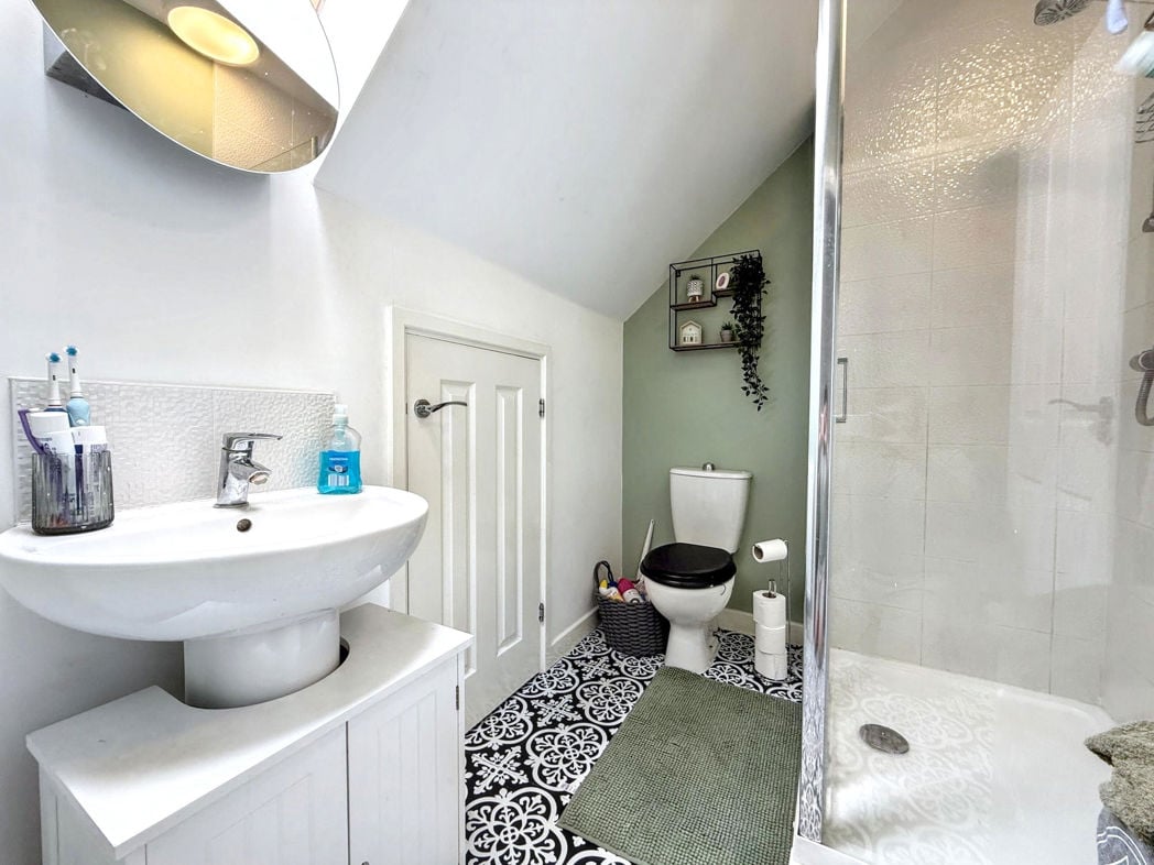 Property image 12 of 20