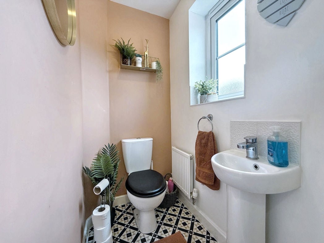 Property image 8 of 20