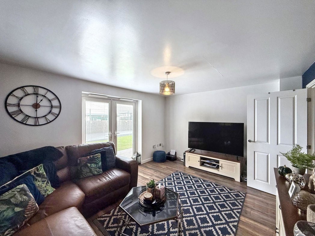 Property image 4 of 20