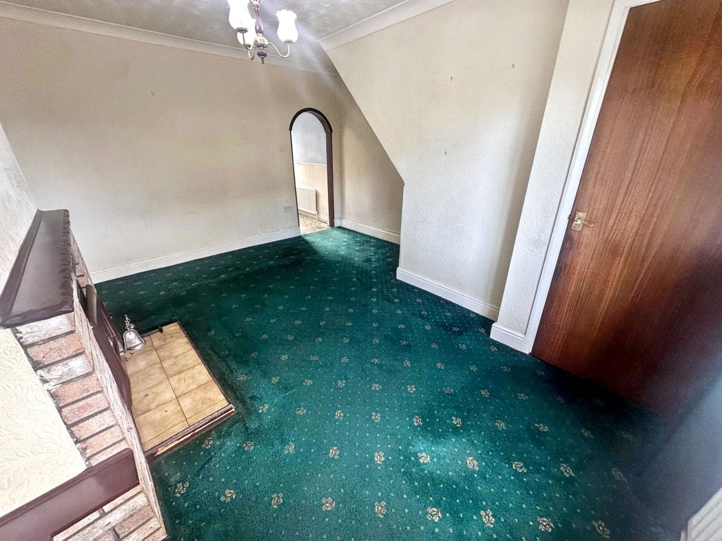 Property image 3 of 11