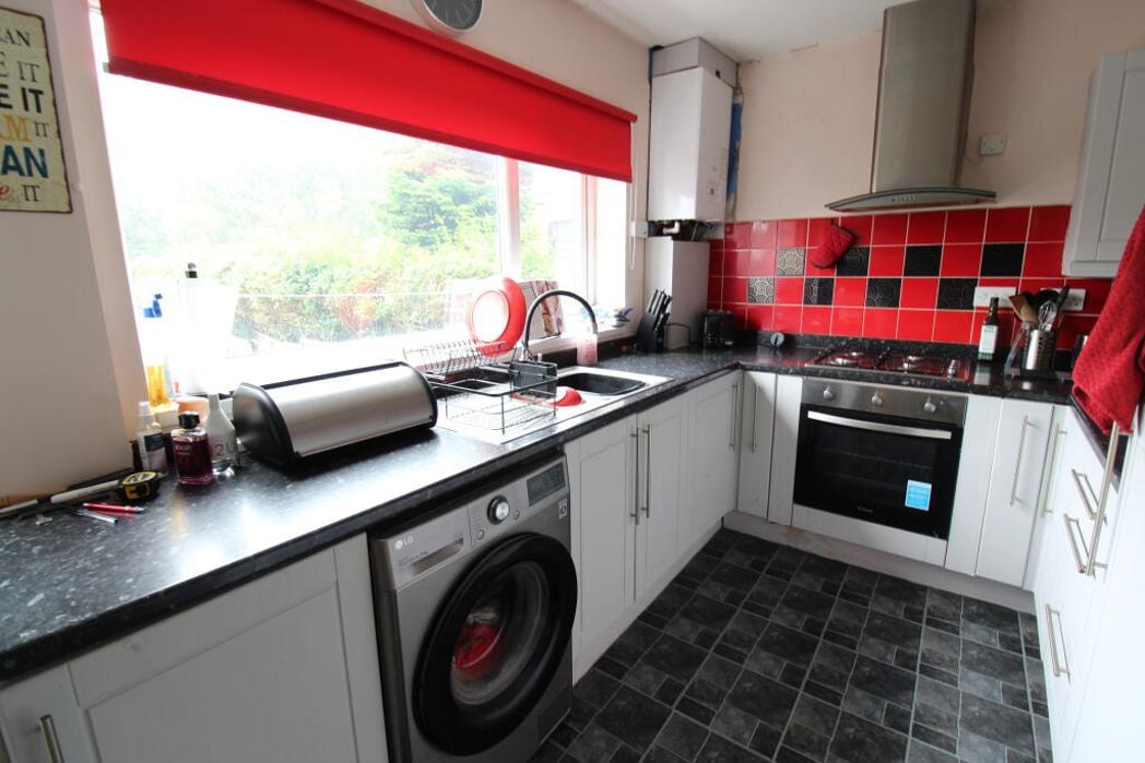 Property image 4 of 9
