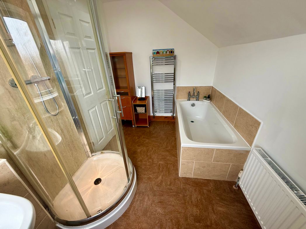 Property image 15 of 28