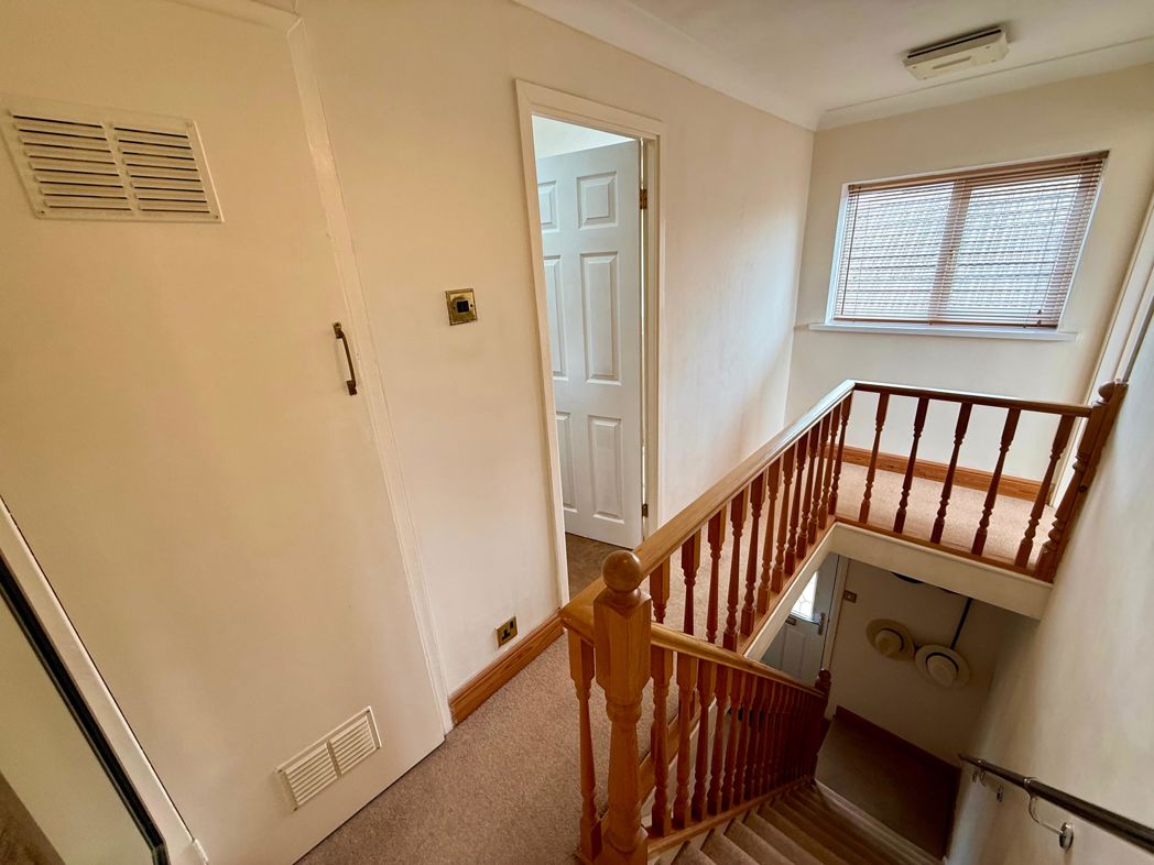 Property image 17 of 28
