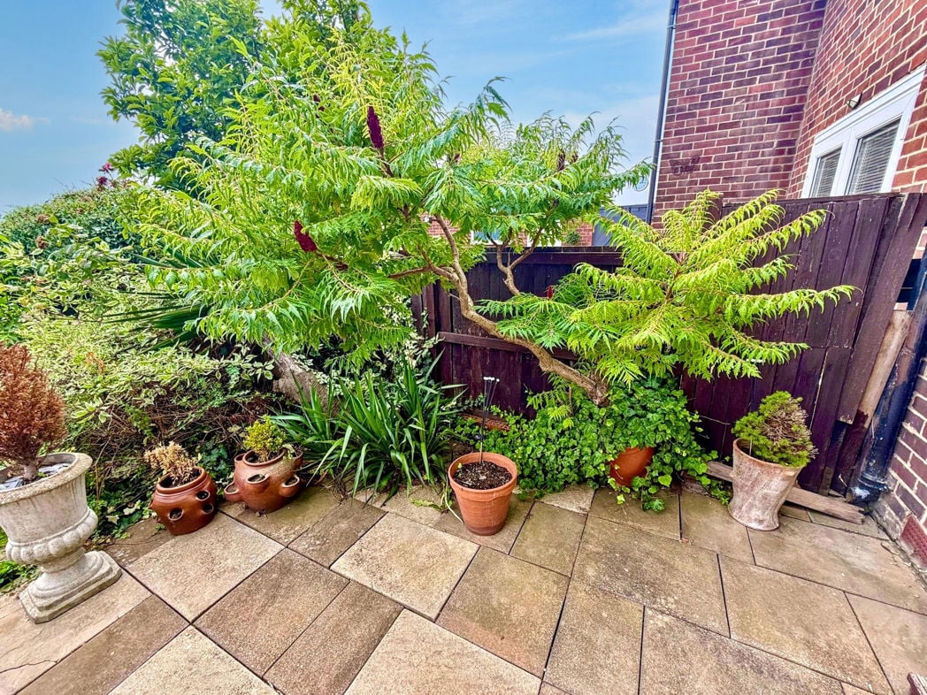 Property image 21 of 28