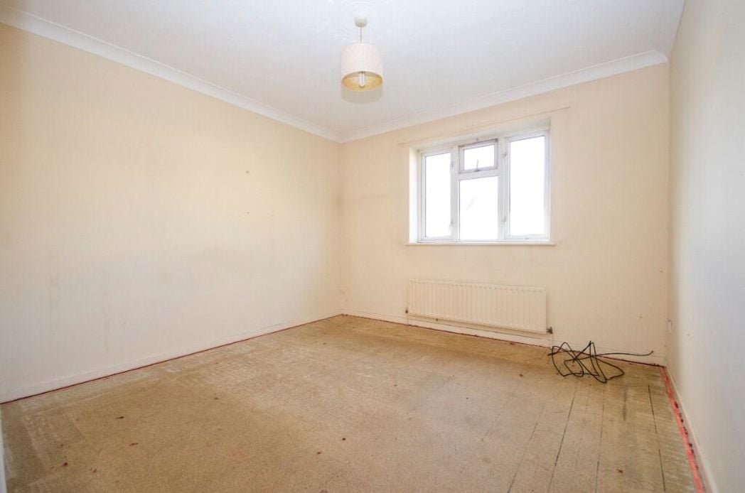 Property image 8 of 13