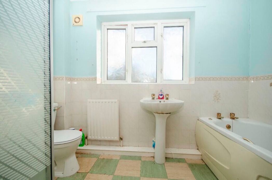 Property image 12 of 13