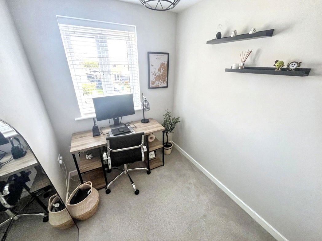 Property image 10 of 13