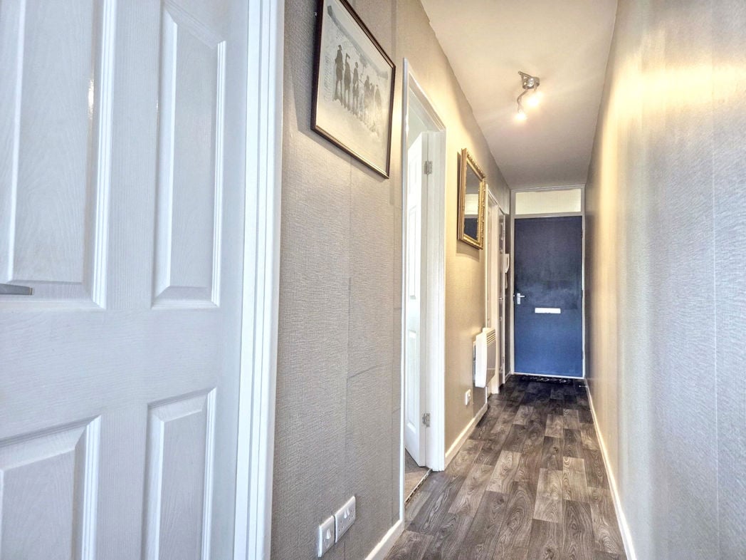 Entrance/Hallway