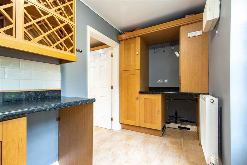 Property image 3 of 45