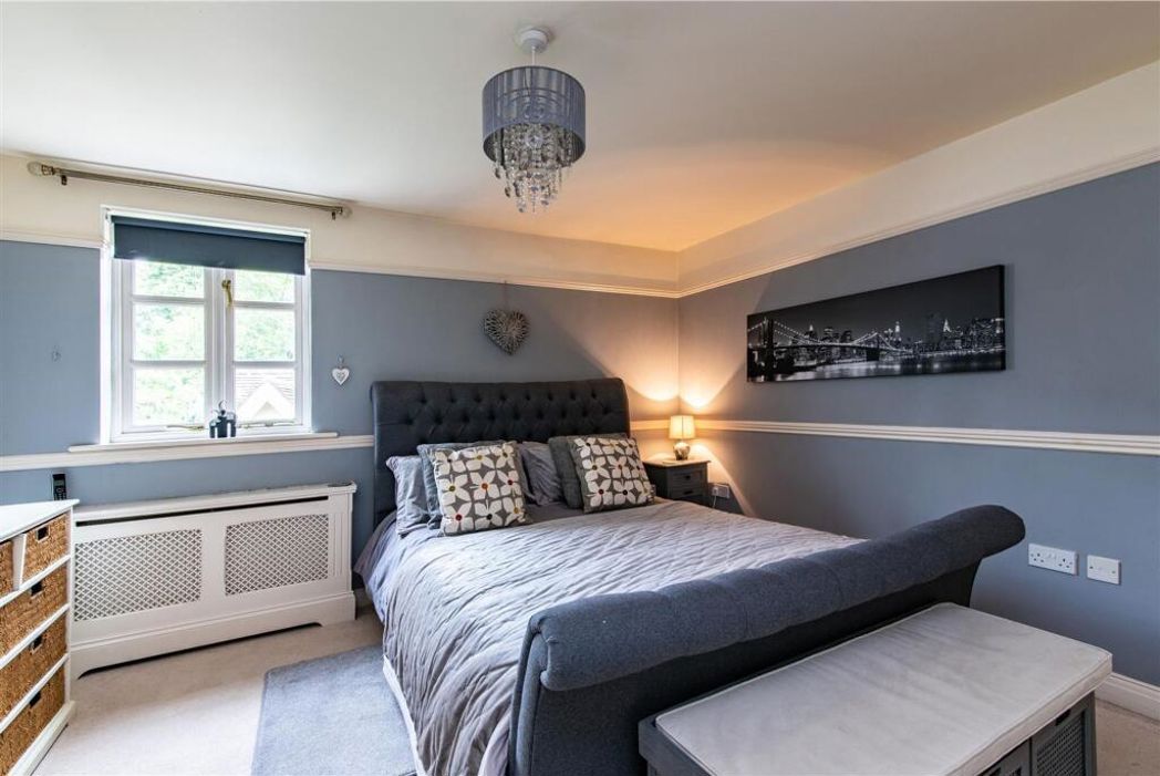 Property image 8 of 45