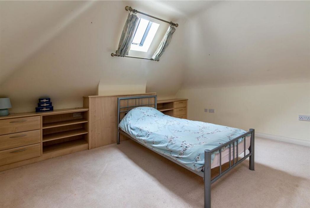 Property image 13 of 45
