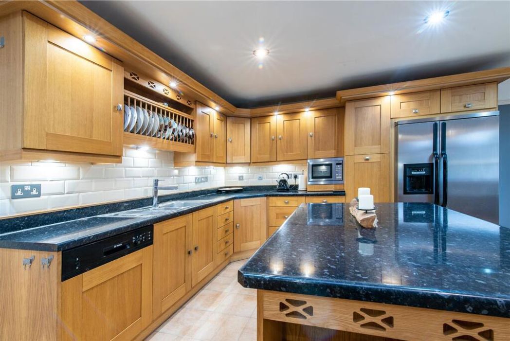Property image 28 of 45