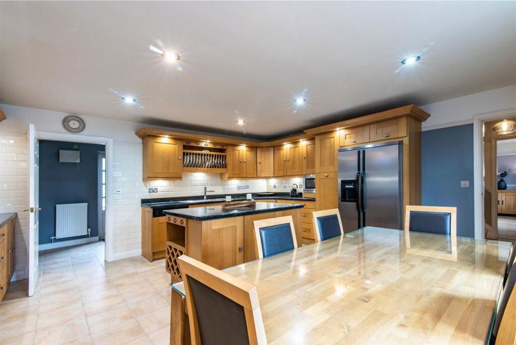 Property image 31 of 45