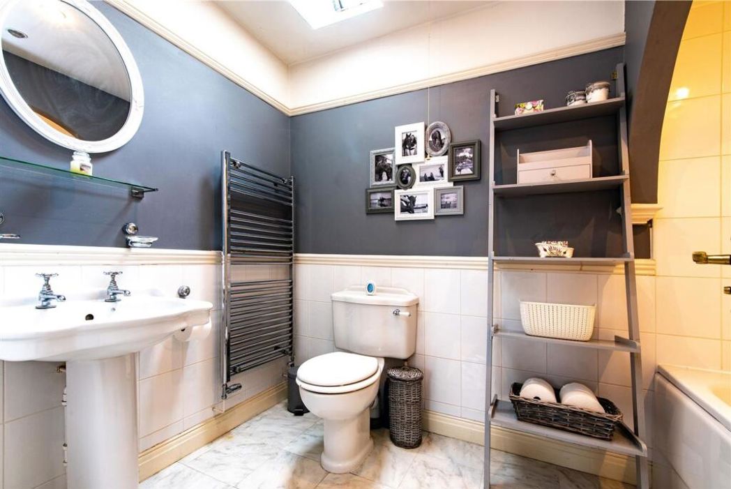Property image 40 of 45