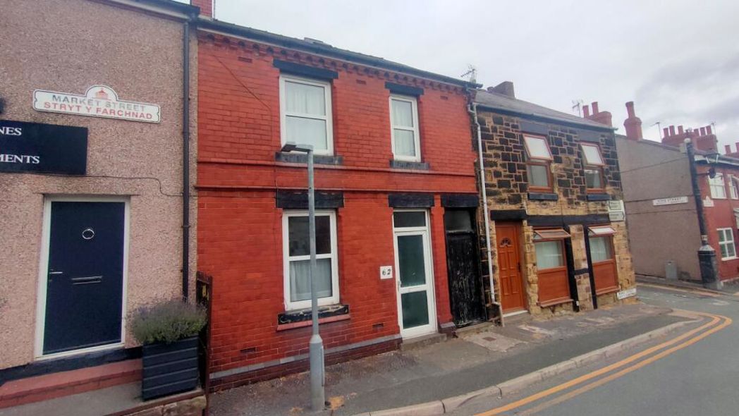 Property image 1 of 17