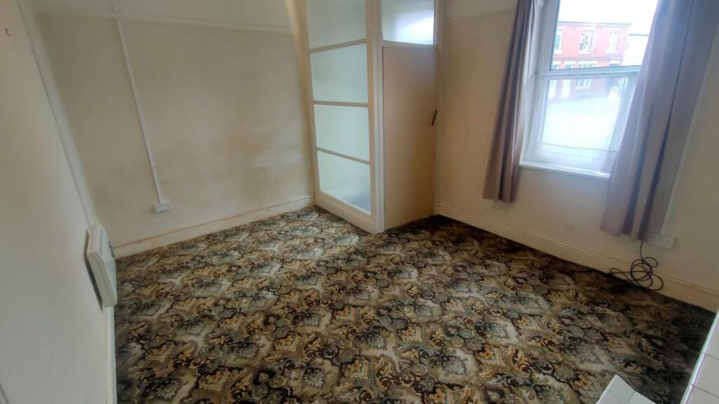 Property image 3 of 17