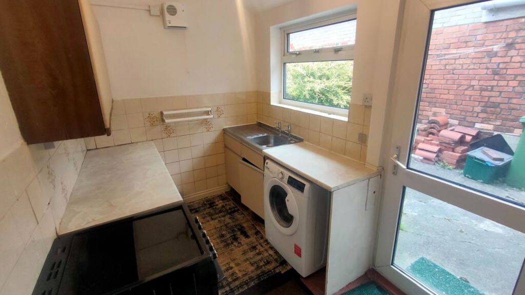 Property image 8 of 17
