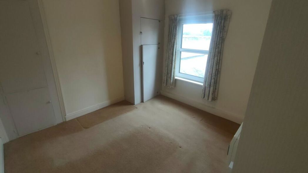 Property image 10 of 17