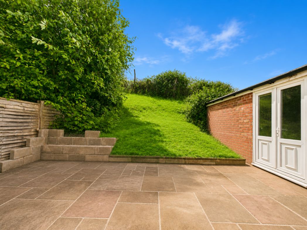 Property image 10 of 10