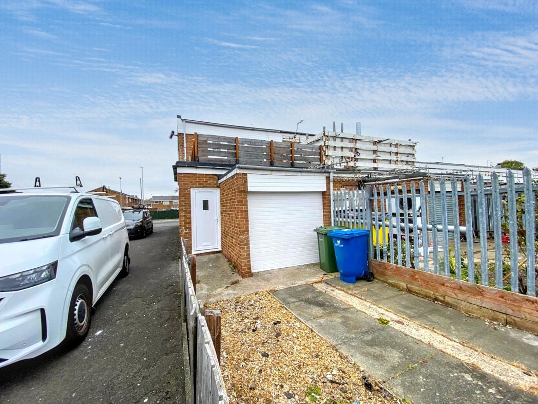 Property image 1 of 11