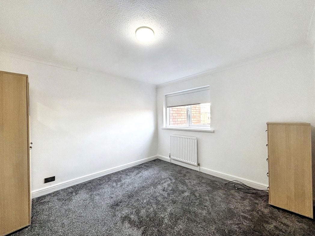 Property image 8 of 11