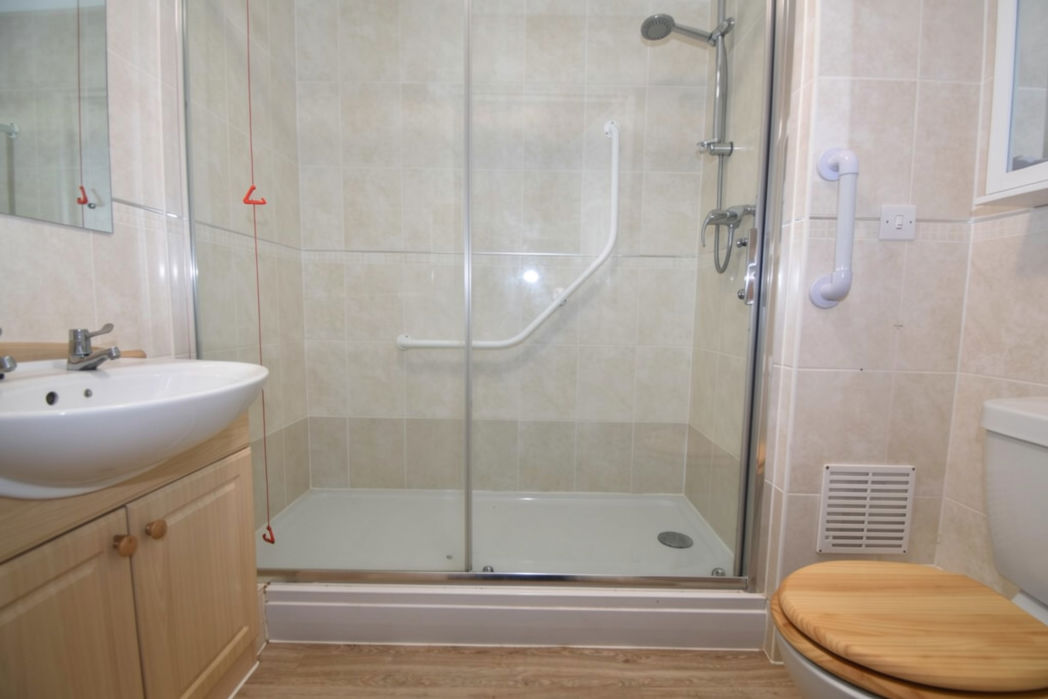 Property image 4 of 9