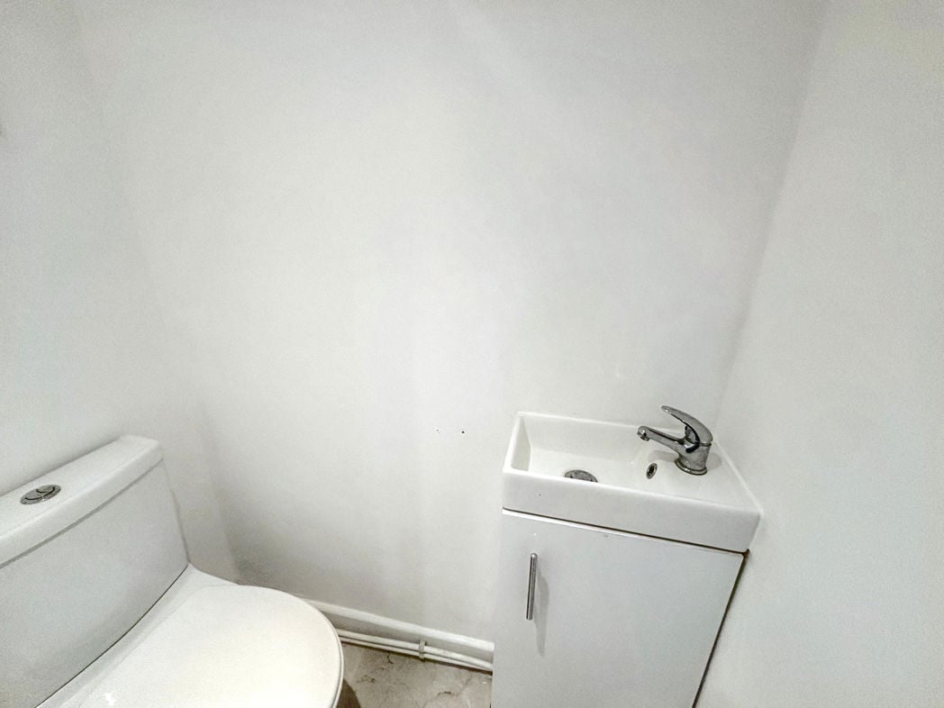 Property image 4 of 10
