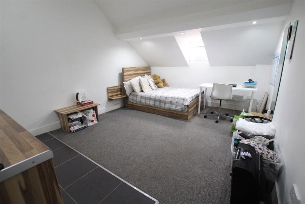 Property image 2 of 6