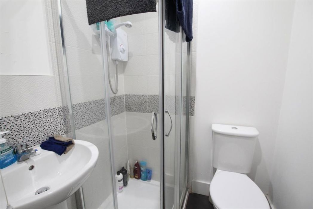 Property image 4 of 6