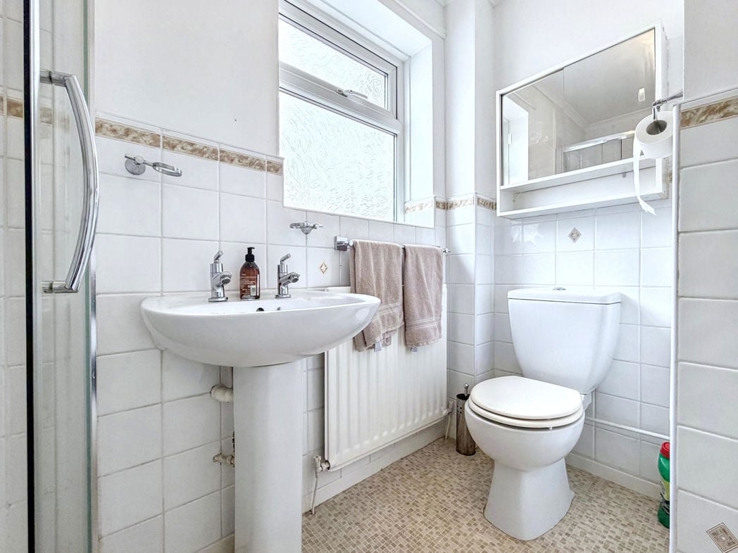 Shower Room (Additional)
